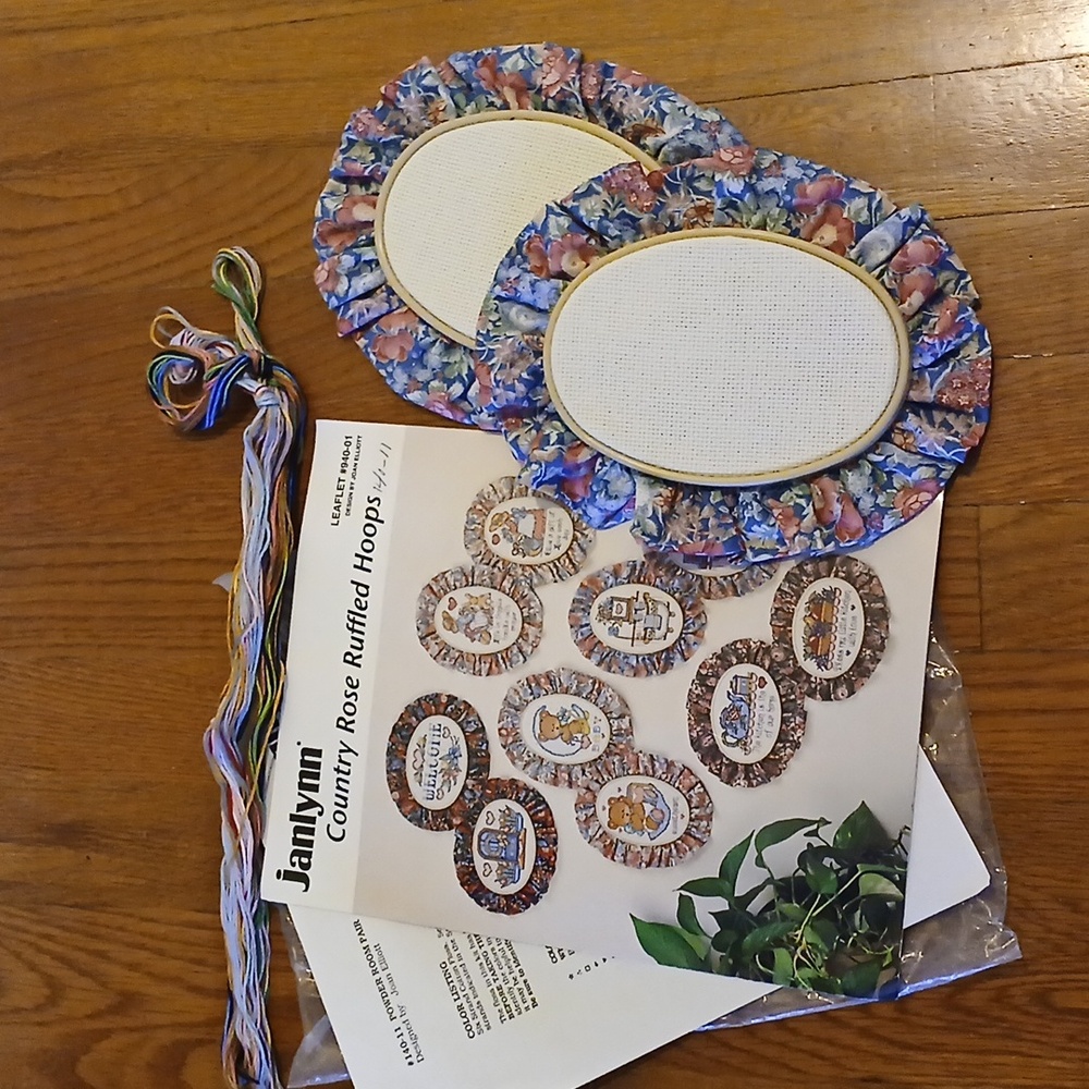 Janlynn Country Rose Ruffled Hoop Powder Room Pair Cross Stitch Kit Bathtub Sink